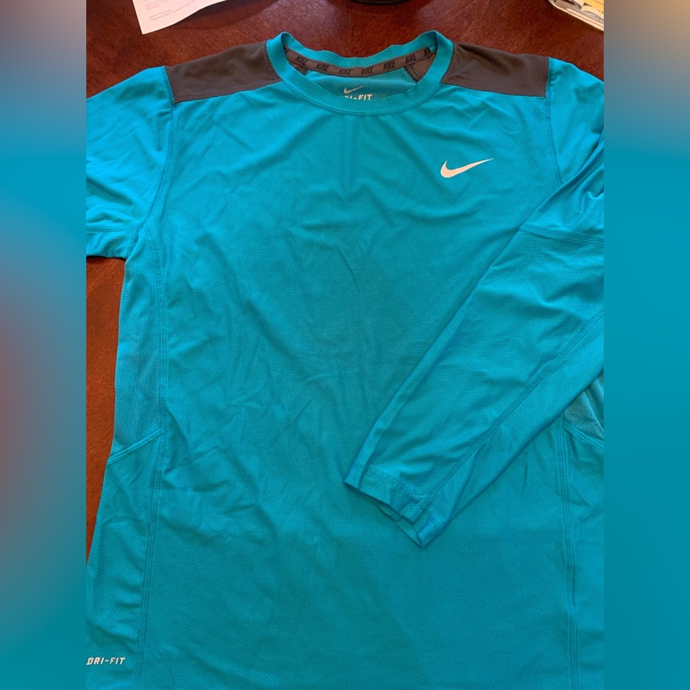 Men’s Nike Top